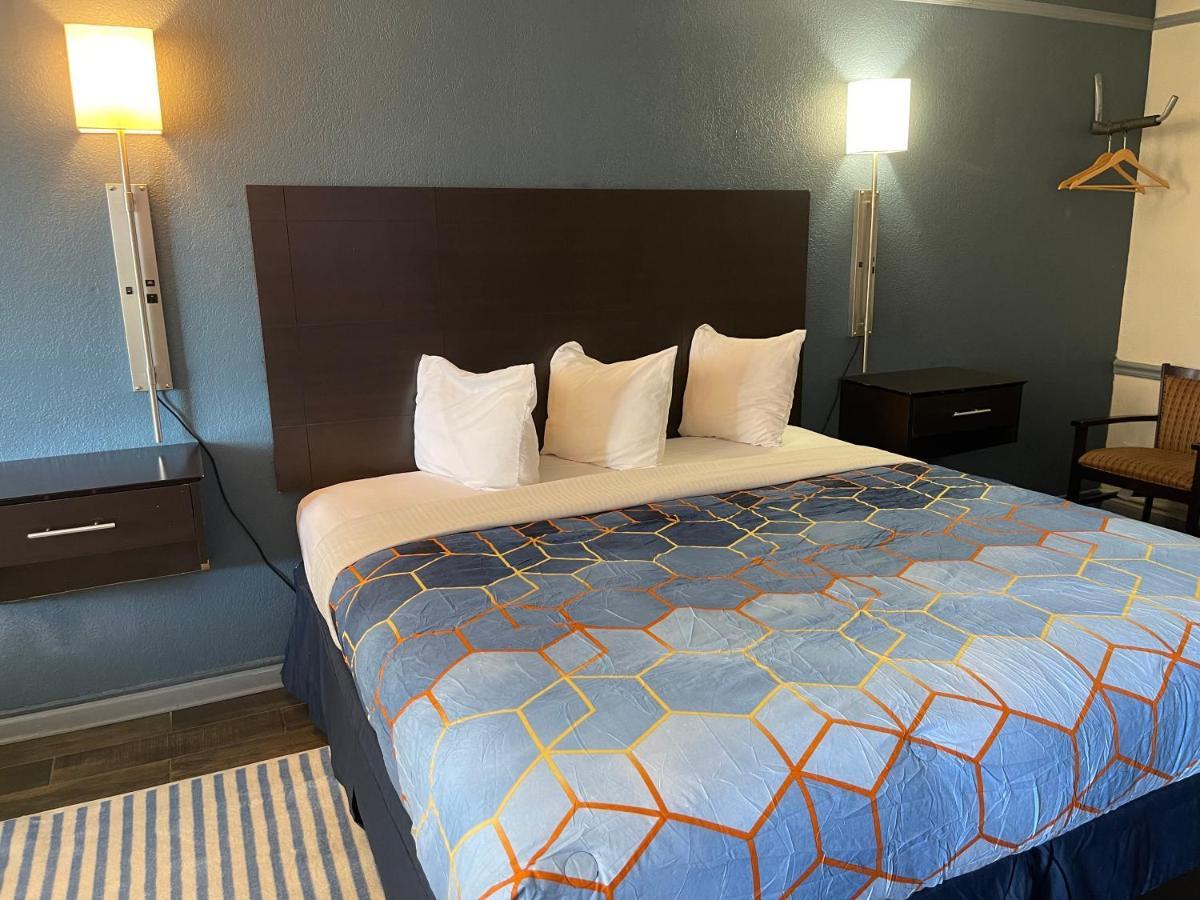 Hotel Kings Inn- Medical Downtown Midtown 3*